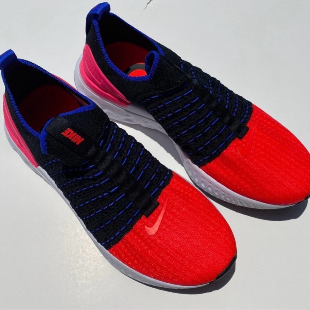 NIKE running shoes size 7